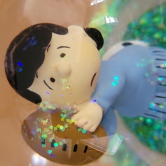 Peanuts Aaugh! Musical Snow Globe Item 8204 Westland Giftware - Picture 3 of 5